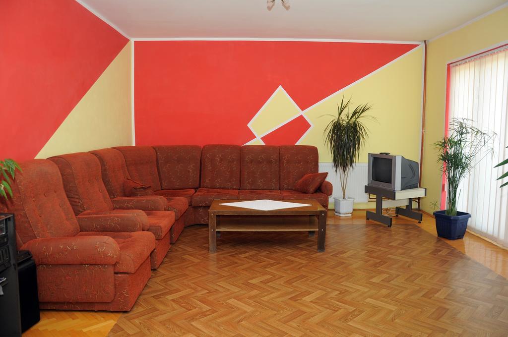 Smestaj - Sobe Marvel Ni Exterior foto